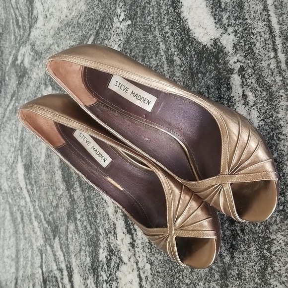 Steve Madden Shoes - Steve Madden ❤ Bronze Metallic ❤ Heels ❤